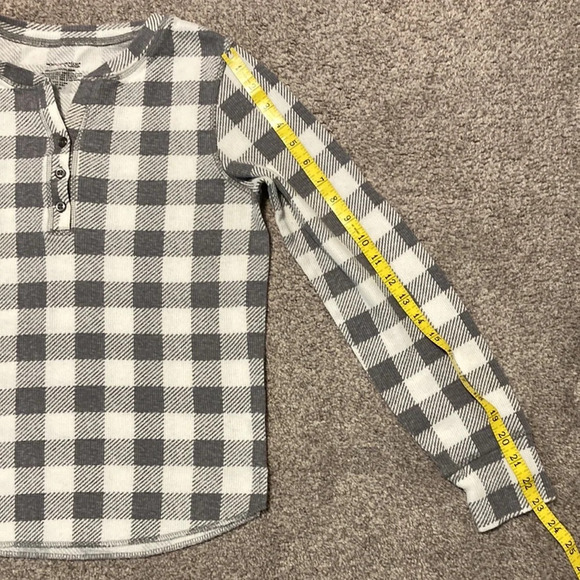 Warm Essentials by Cuddl Duds gray & white Buffalo check thermal set M/L - Picture 5 of 15